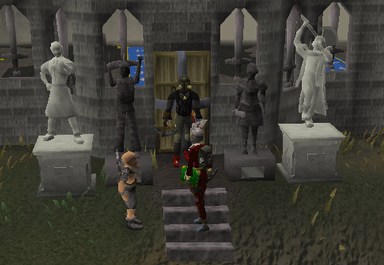File:Ghommal and Sloan Memorial Statues.png